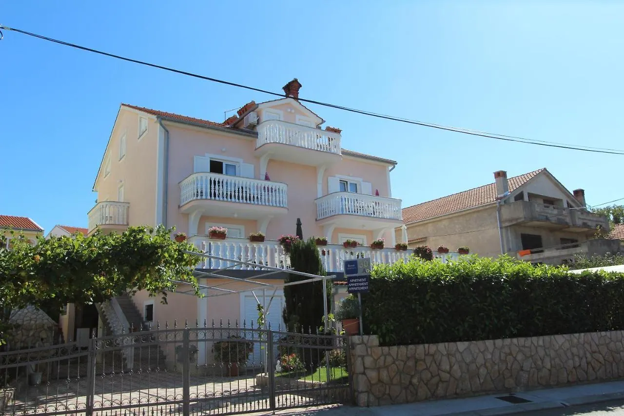 Apartments Ravlic Malinska 0*,  Croatia